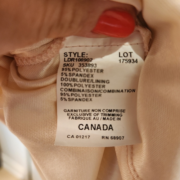 Pastel Pink Dress (Le Chateau) - Picture 3 of 3